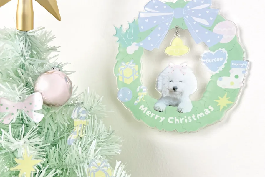 クリスマスツリー型のアクリルスタンド